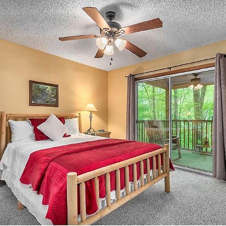 Smoky Mountain Treehouse Villa Maggie Valley Buitenkant foto