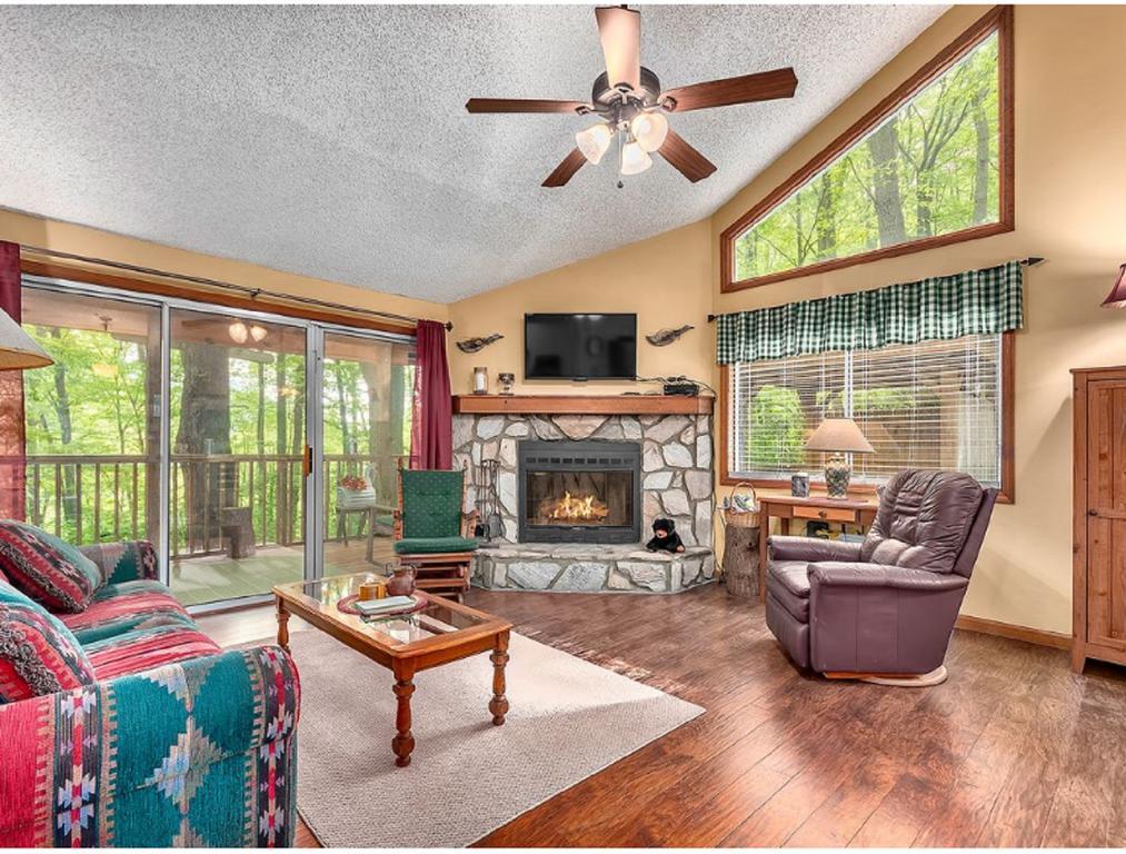 Smoky Mountain Treehouse Villa Maggie Valley Buitenkant foto